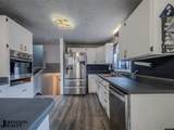 1421 Ivy Lane - Photo 11