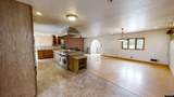 621 Pineview Place - Photo 4