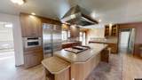 621 Pineview Place - Photo 5