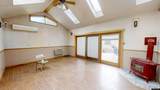 621 Pineview Place - Photo 9