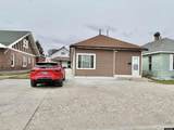 913 & 915 Cedar Ave - Photo 2