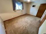 917 Eastview - Photo 14