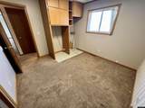 917 Eastview - Photo 16