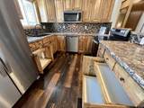 917 Eastview - Photo 9