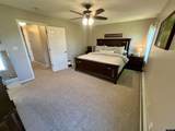 3215 Riverside Drive - Photo 25