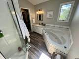 3215 Riverside Drive - Photo 29