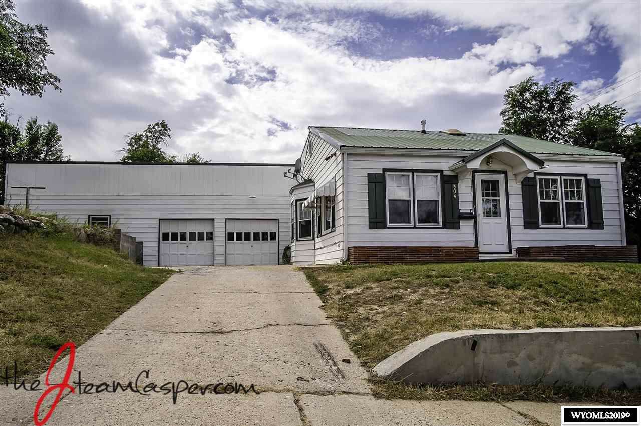 304 Kenwood Street - Photo 1