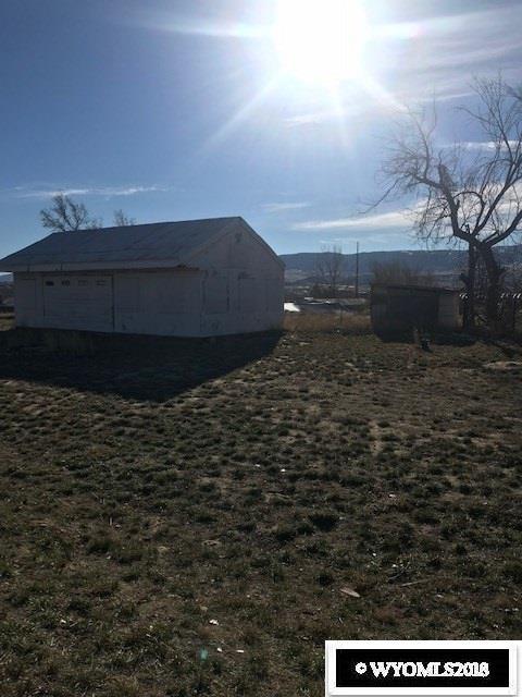 900 Pendell Boulevard - Photo 1