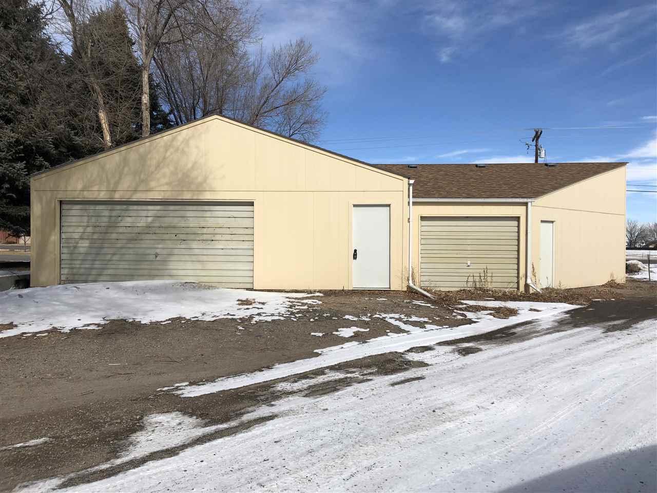915 Sunset - Photo 1