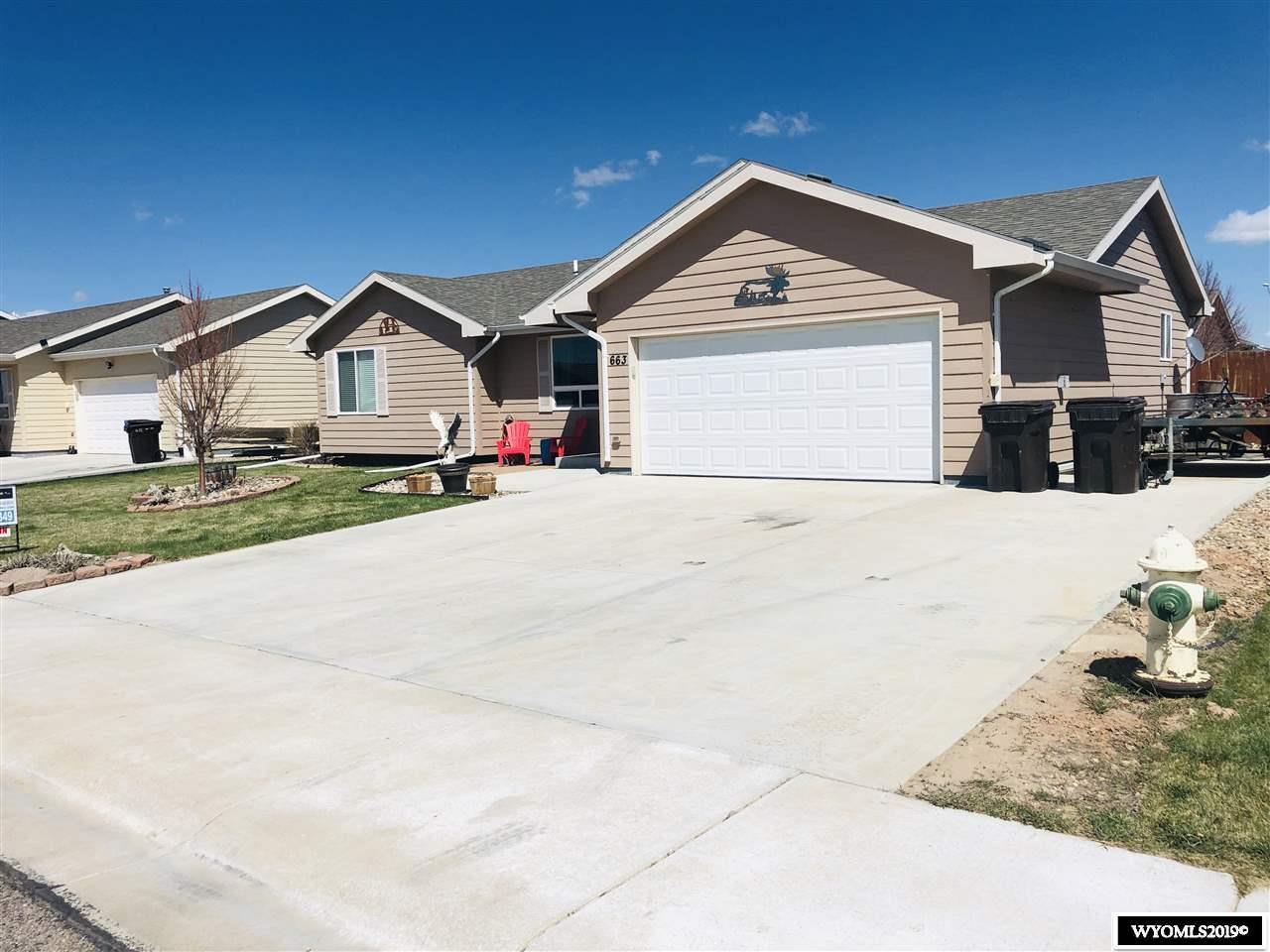 663 Arrowhead Trail - Photo 1