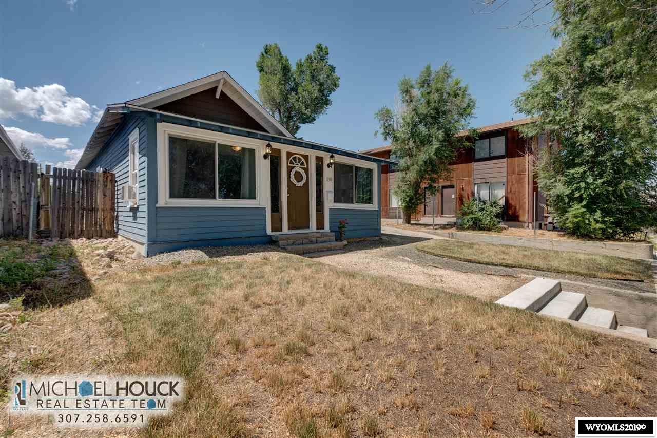 1130 Walnut Street - Photo 1