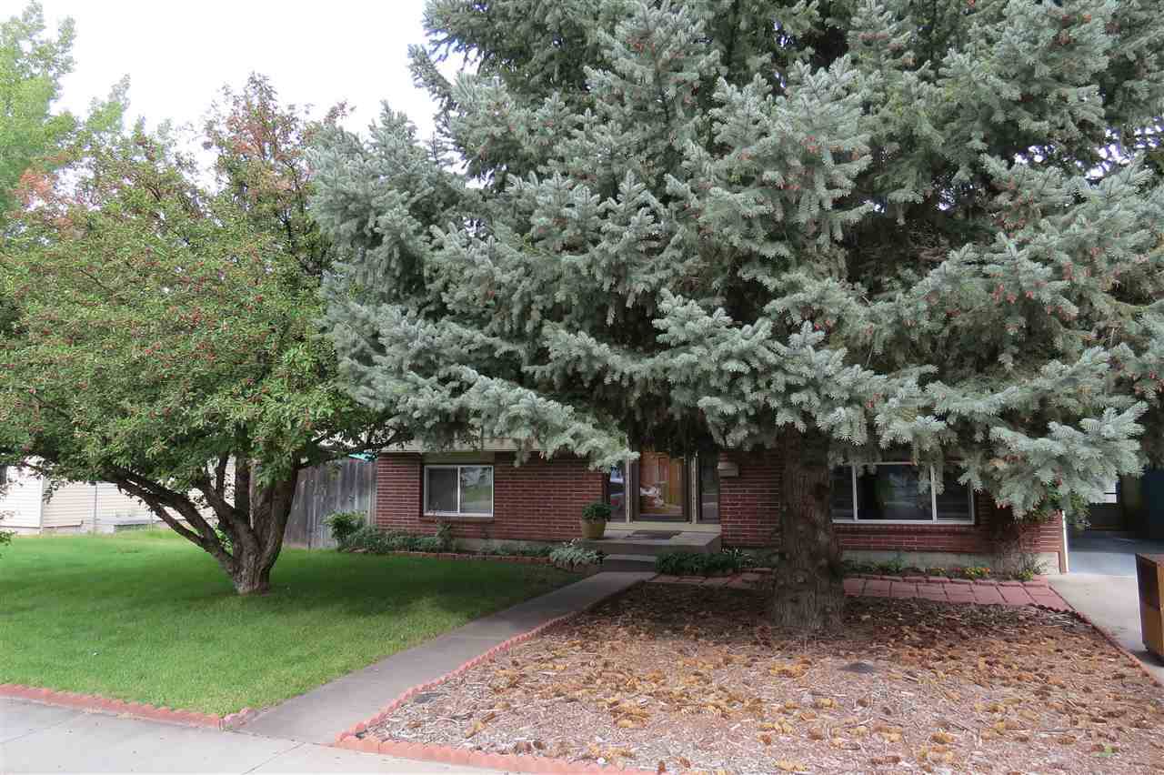1107 Westview Drive - Photo 1