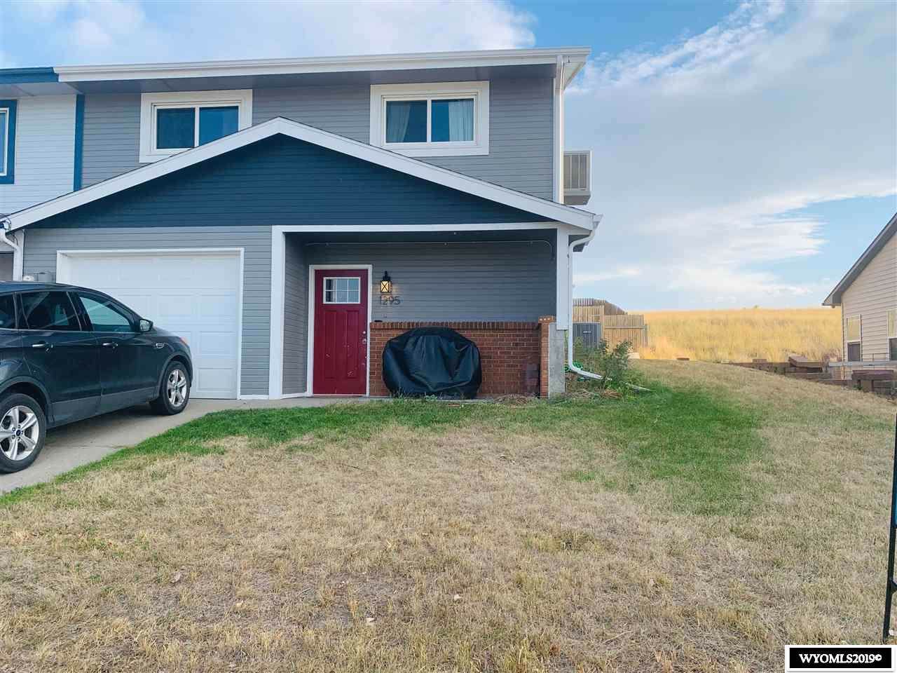 1295 Green River Road - Photo 1