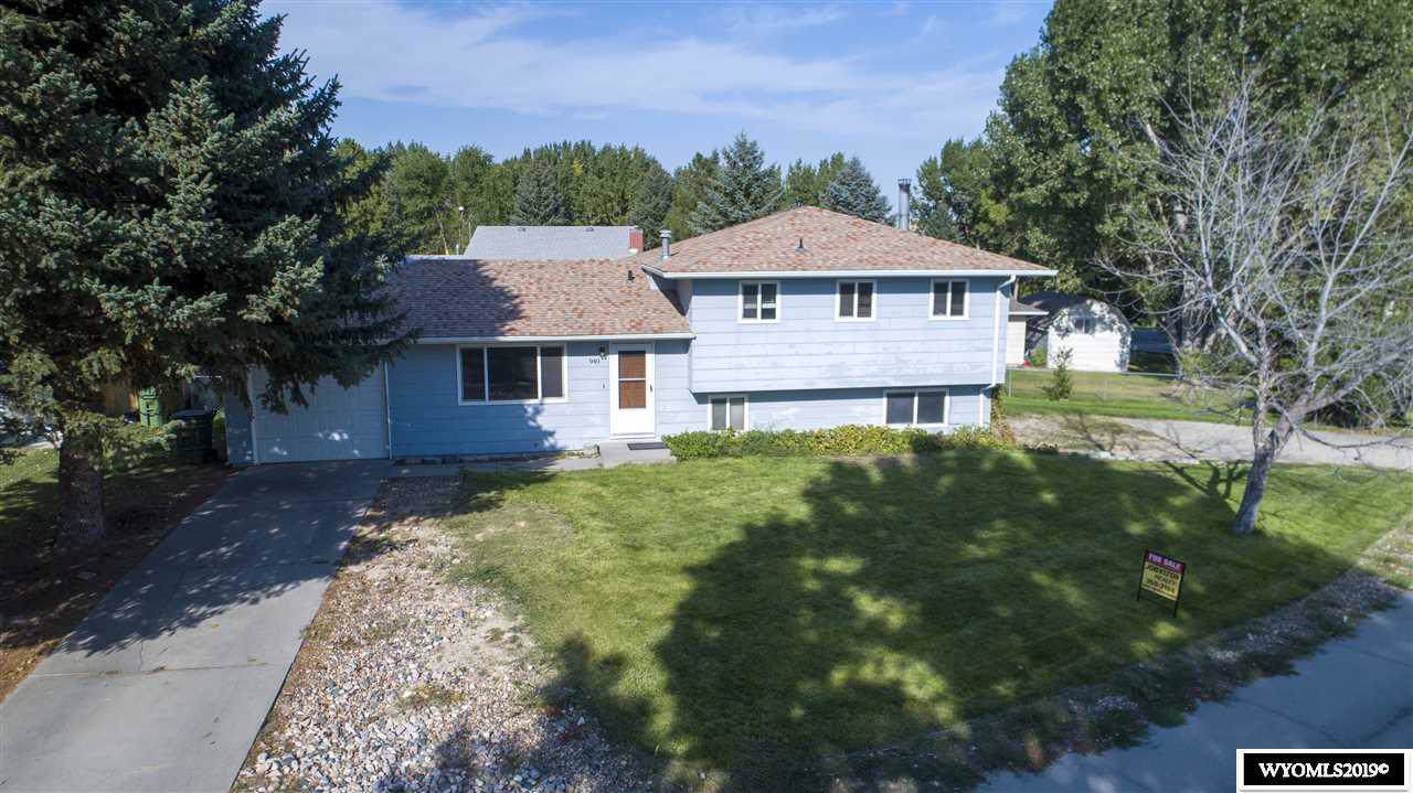 940 Riverbend Ct - Photo 1