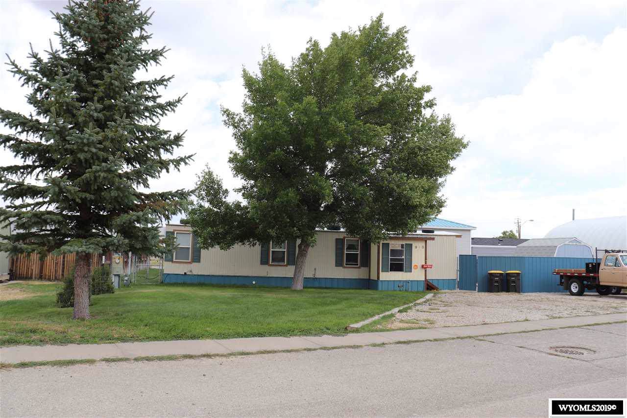 915 Apple Avenue - Photo 1
