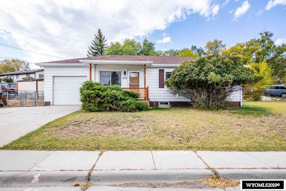 428 Bramwell Street - Photo 1