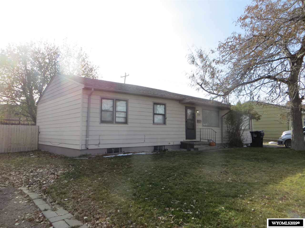 1747 Fairdale Avenue - Photo 1