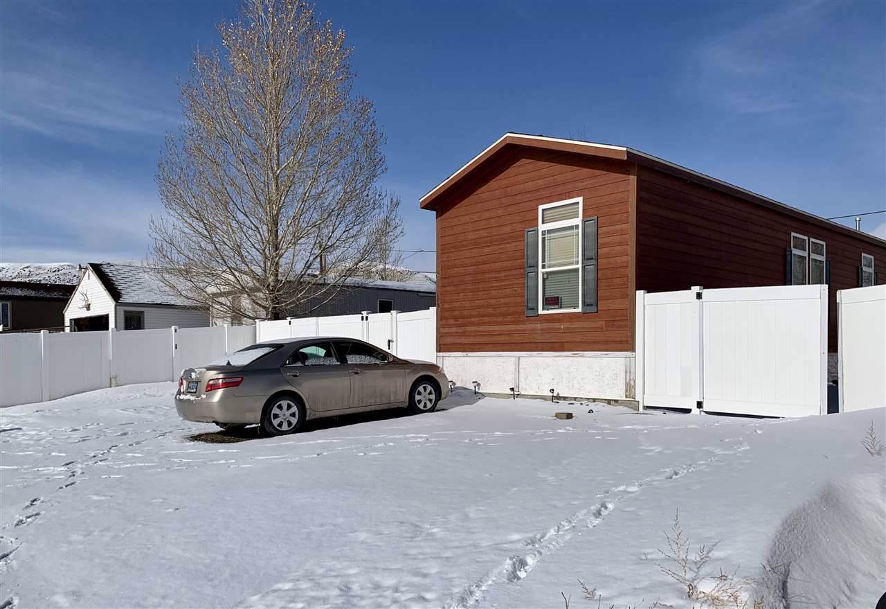 405 Pinion Street - Photo 1