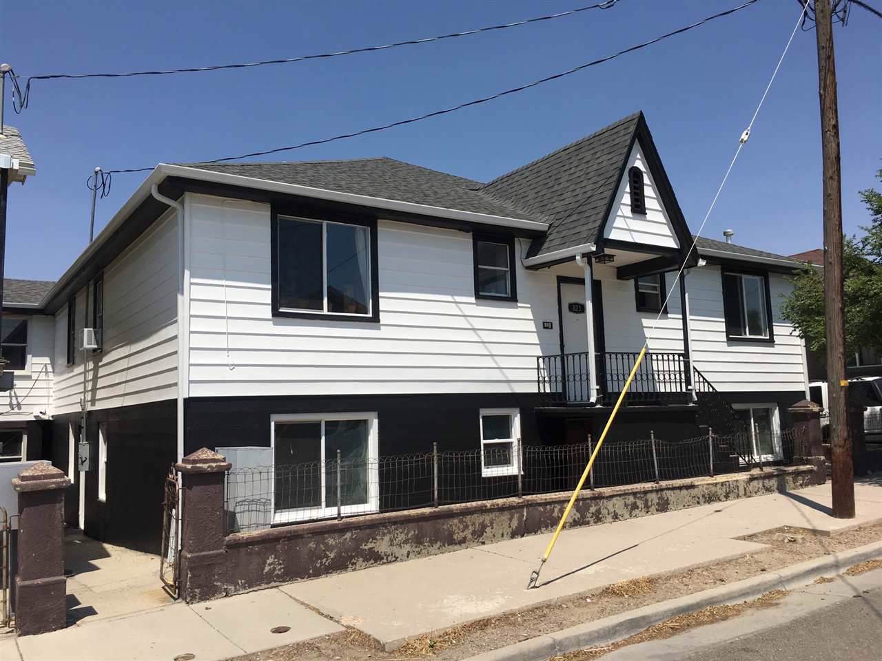 817 7th Street - Photo 1