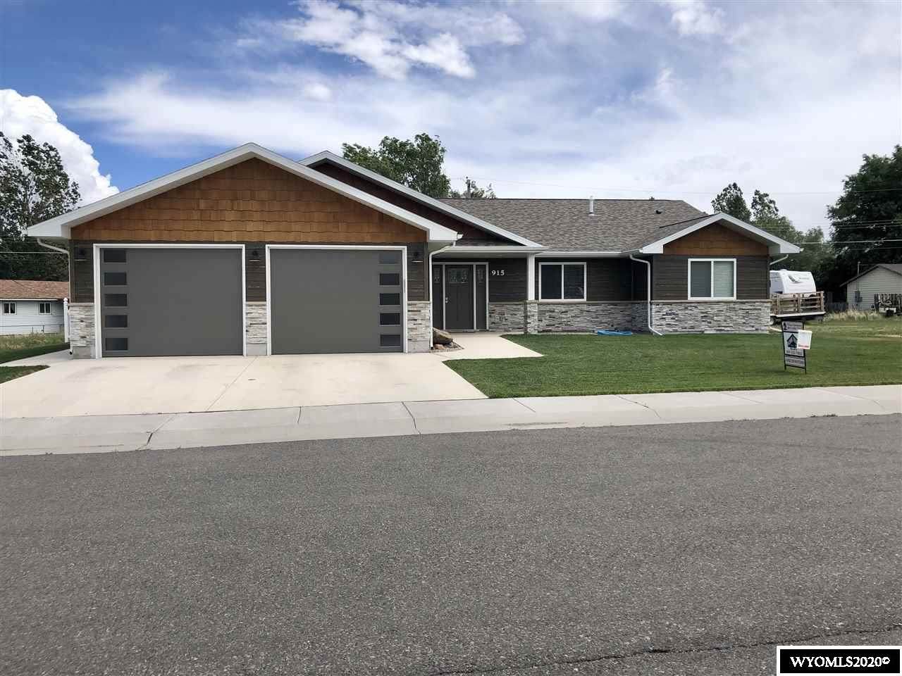 915 Timber Drive - Photo 1