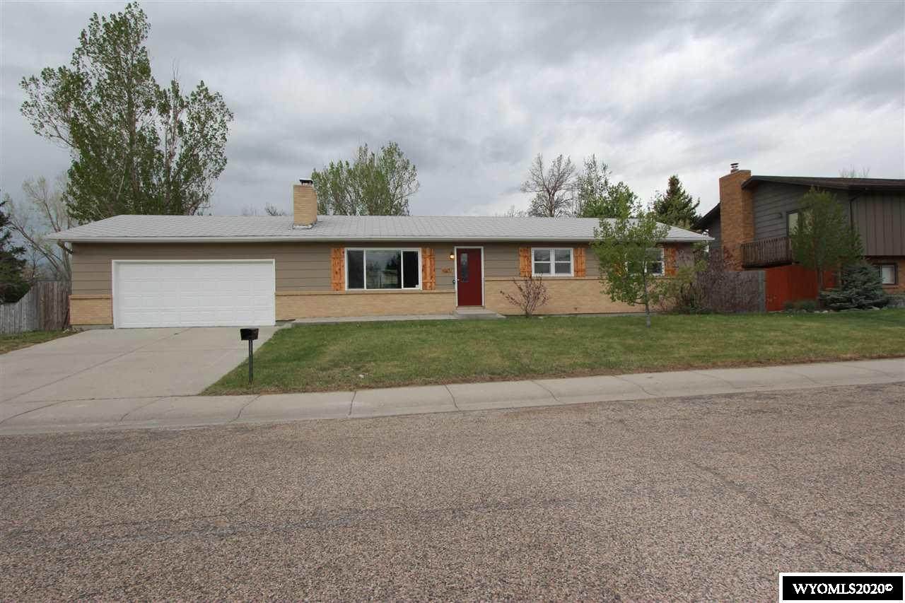 4011 Washakie Street - Photo 1