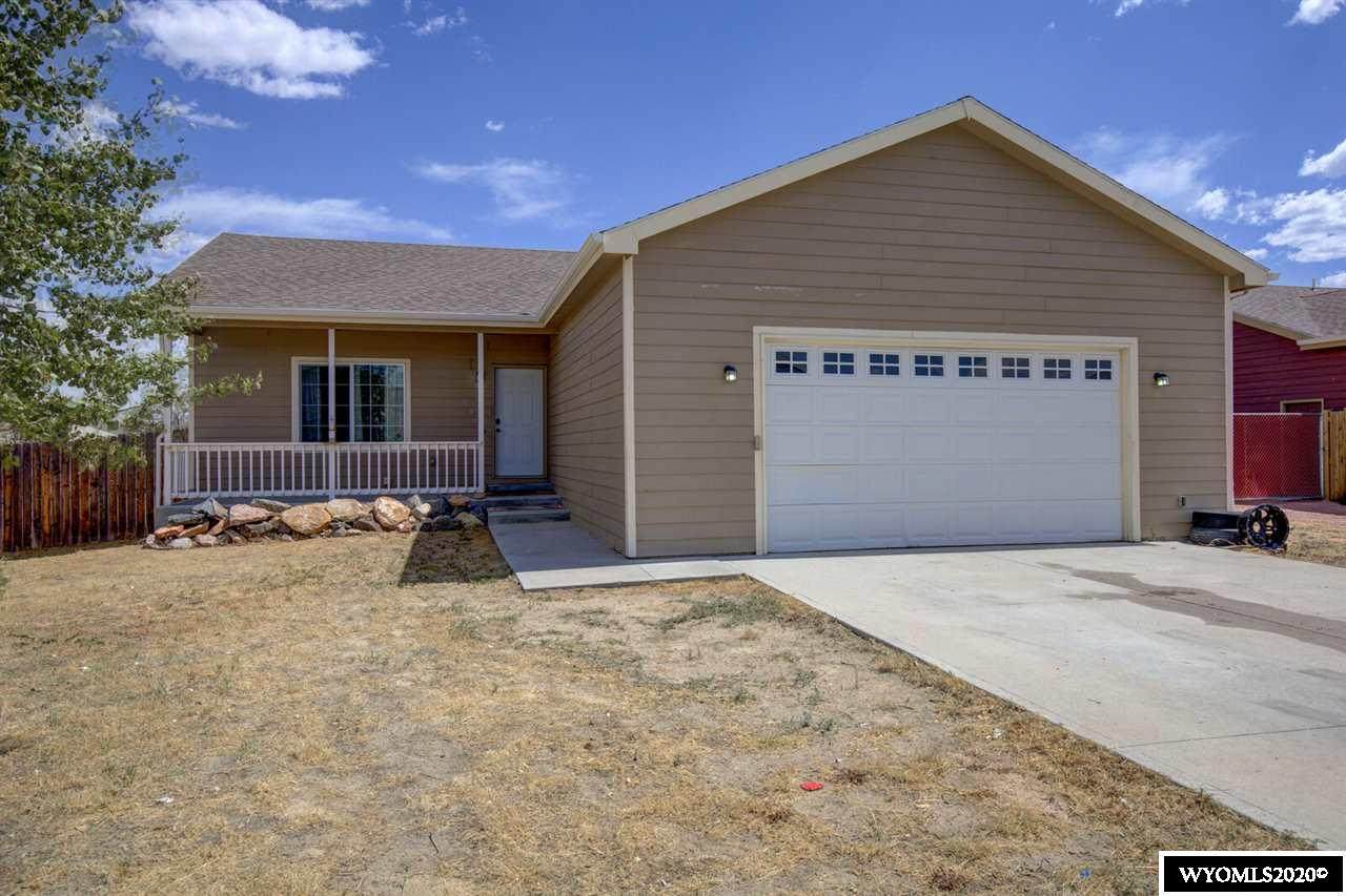 917 Badger Lane - Photo 1