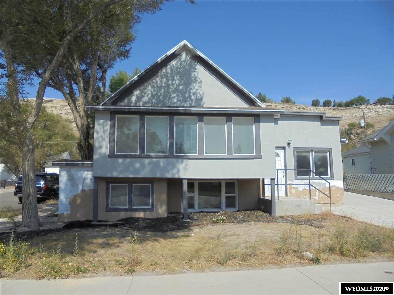 822 Dewar Drive - Photo 1