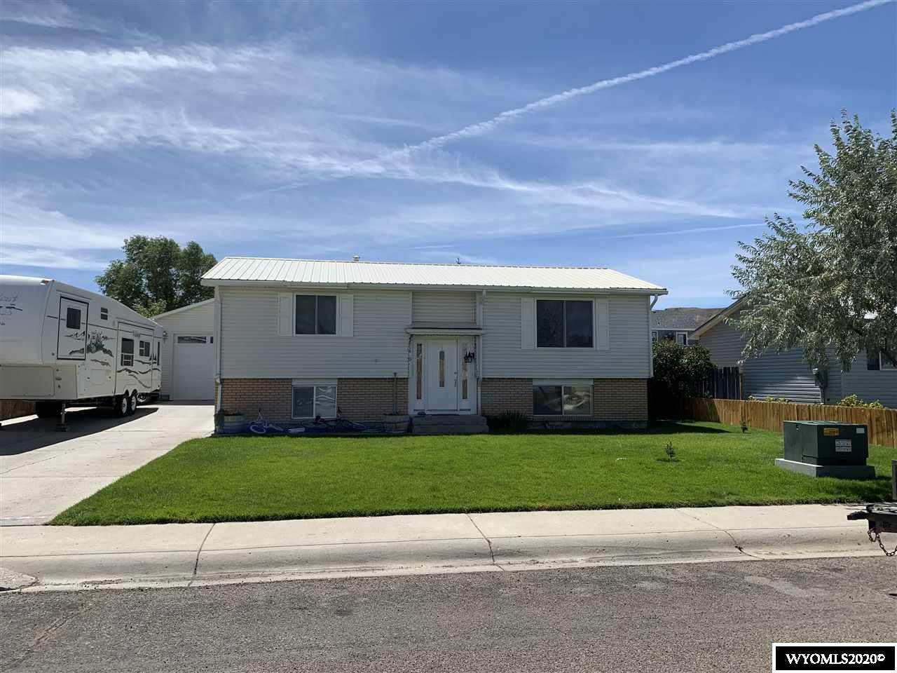 1420 N Riverbend Drive - Photo 1