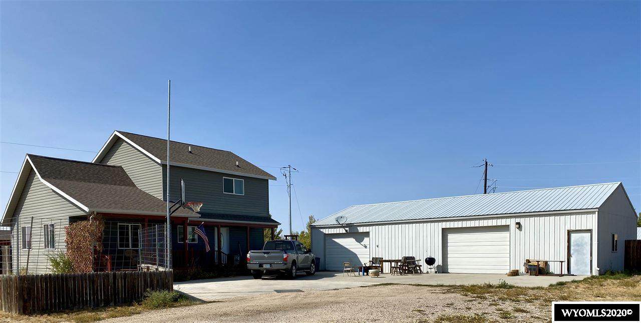 1010 Main - Photo 1