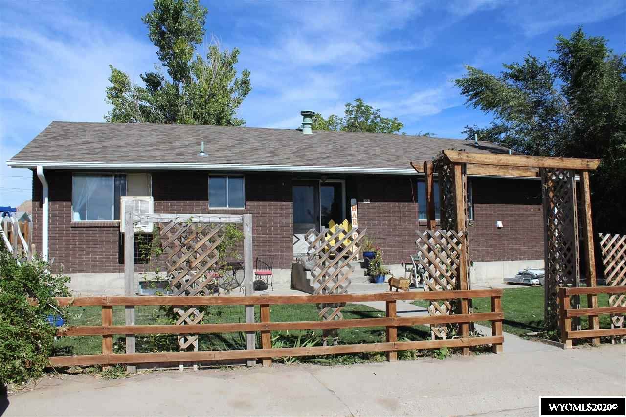736 Richards Street - Photo 1
