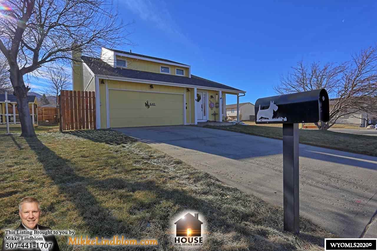 641 50th Street - Photo 1