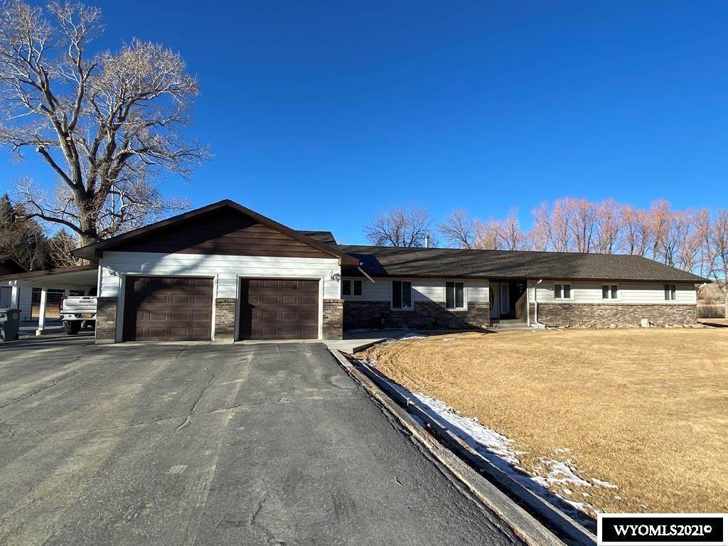 635 Mountain View Drive - Photo 1