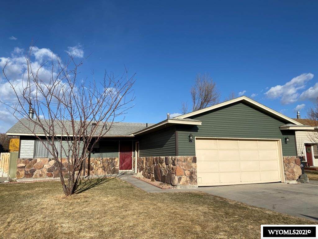 1000 Pinecrest Street - Photo 1