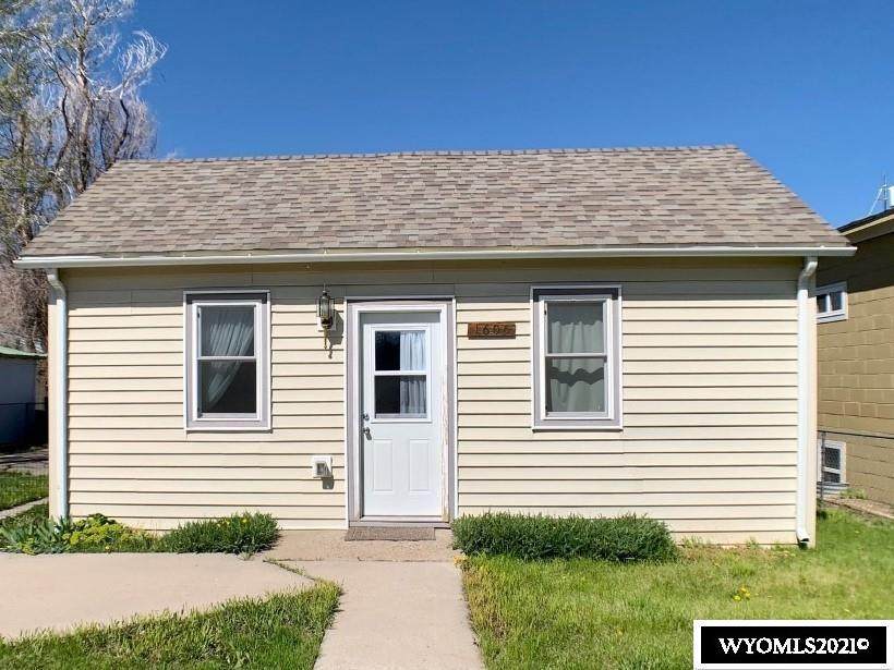1605 13th Street - Photo 1