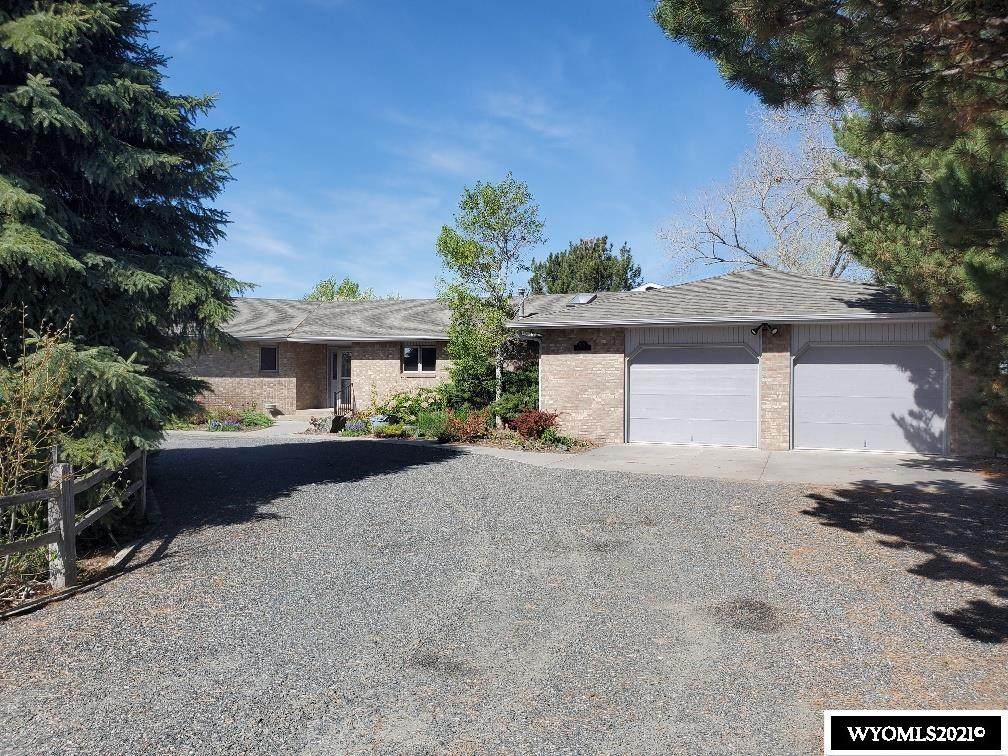 190 Aspen Circle - Photo 1