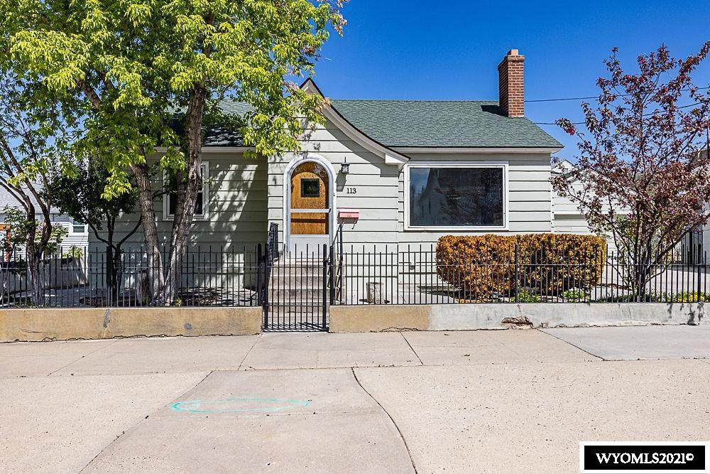 113 1 Street - Photo 1