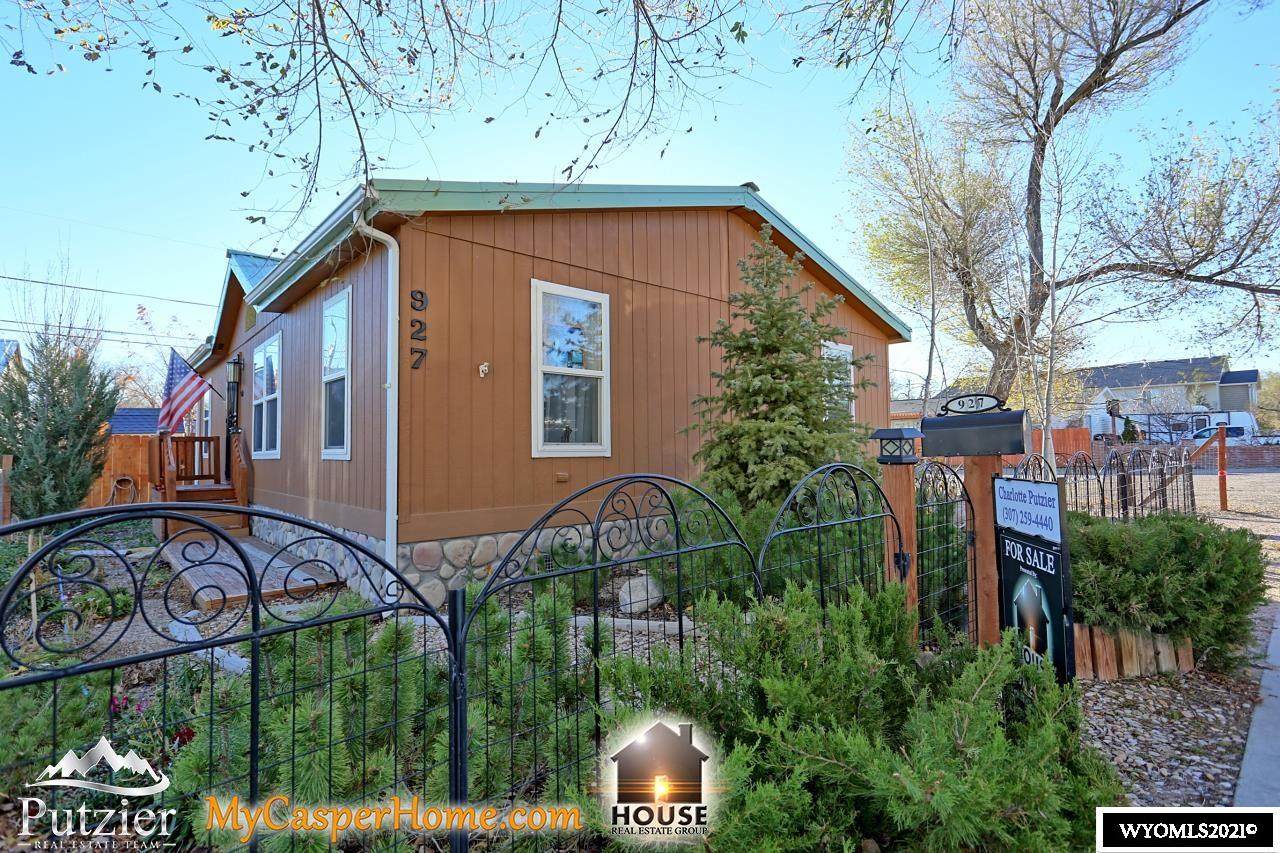 927 Beech Street - Photo 1