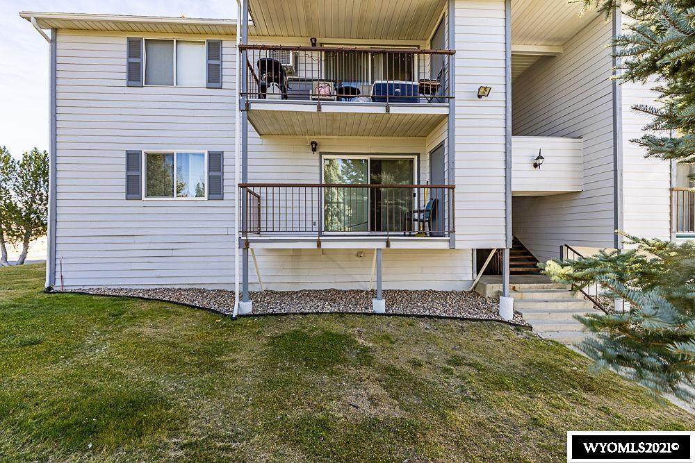 2916 Plumtree Unit #1B - Photo 1