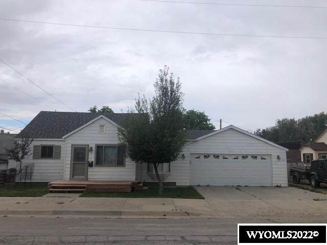 614 4th Street - Photo 1