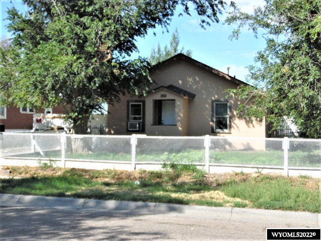 1218 Locust - Photo 1