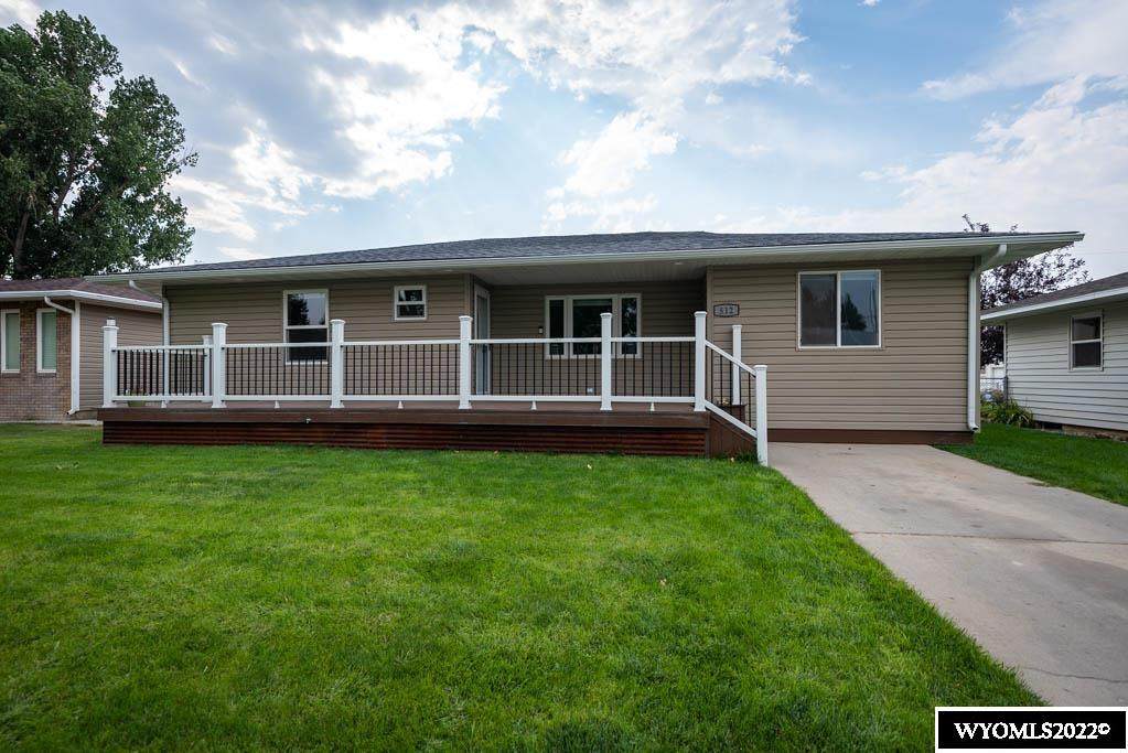 512 S 16th - Photo 1