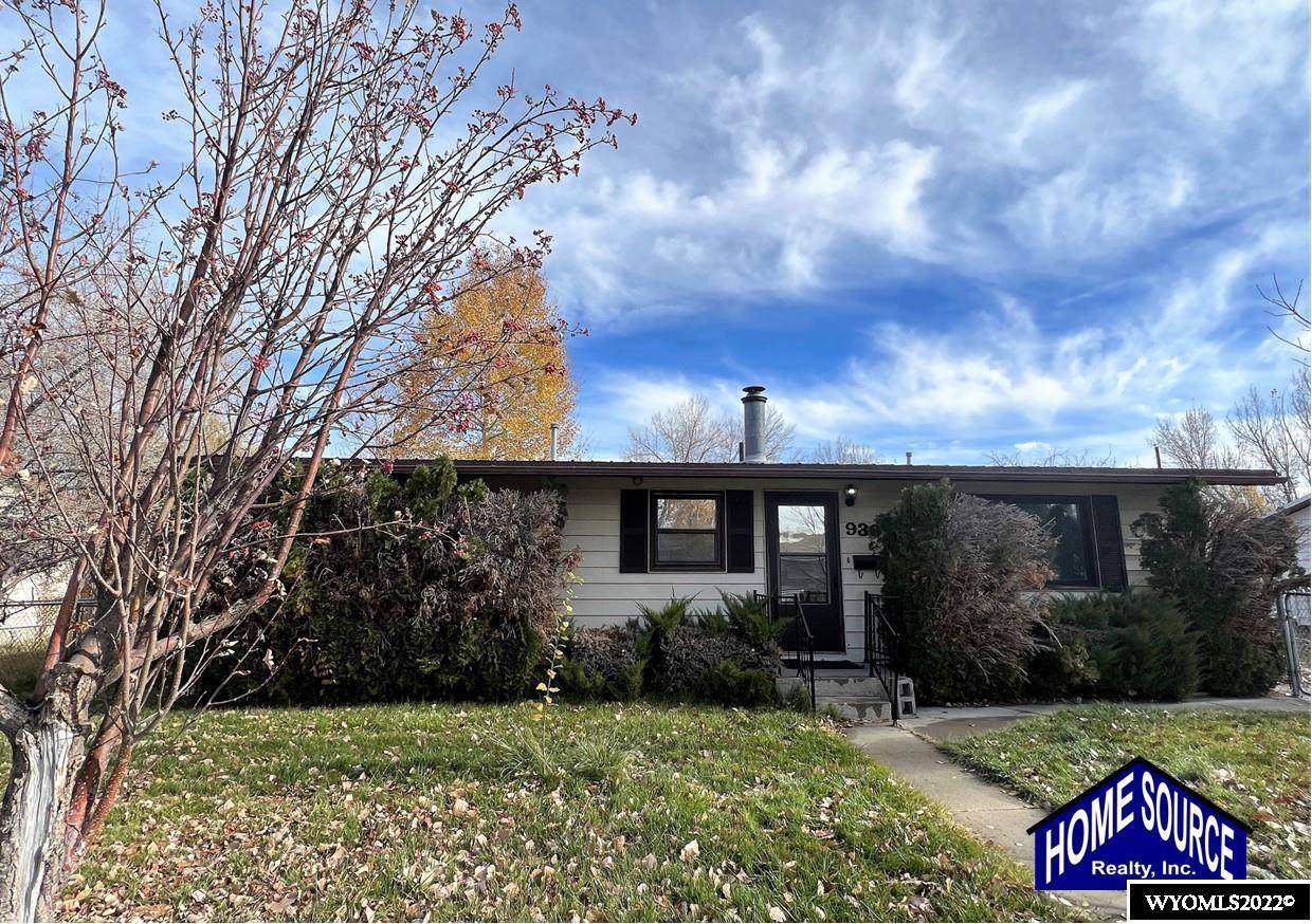 939 Westview Drive - Photo 1