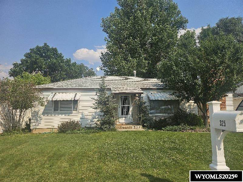325 Clark St - Photo 1