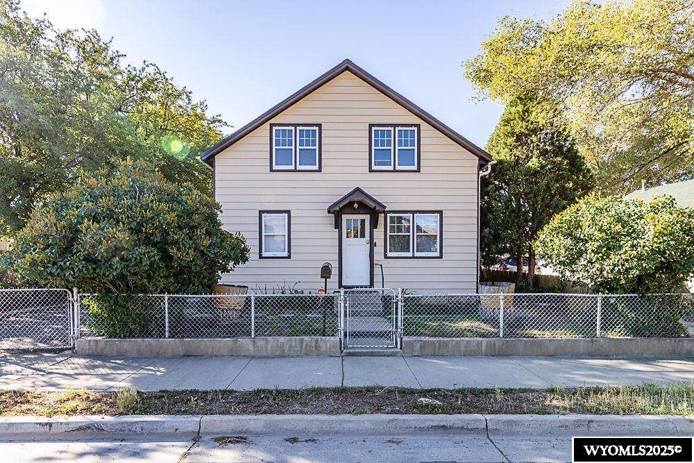 1306 Lowell Avenue - Photo 1