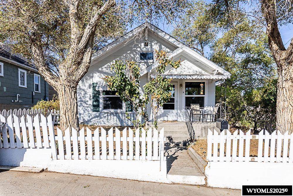 804 Connecticut Avenue - Photo 1