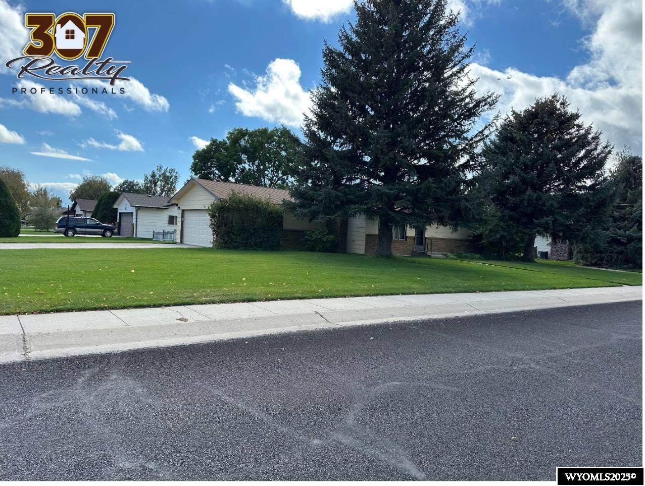 921 22nd Avenue - Photo 1