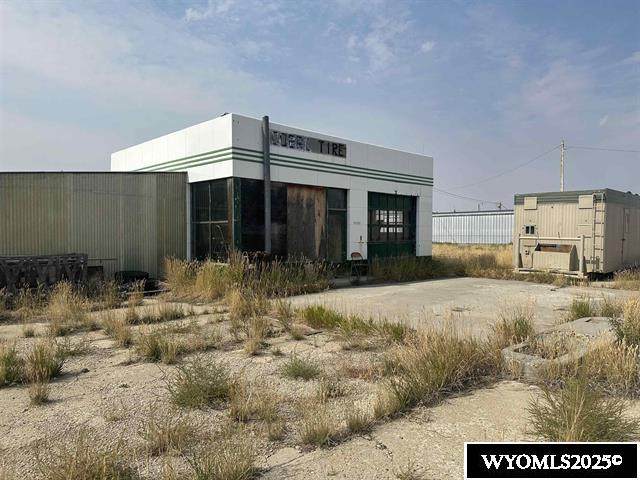 2305 Sweetwater Boulevard - Photo 1