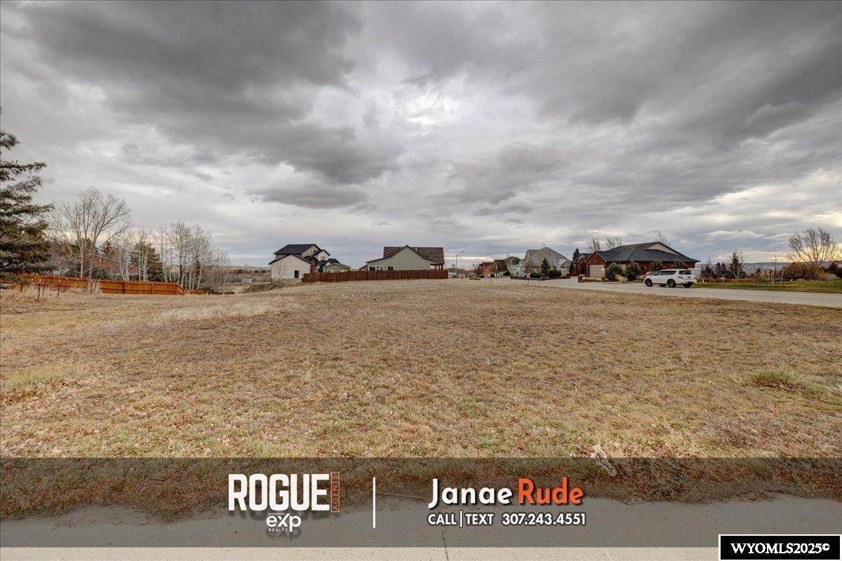 820 Grove Street - Photo 1