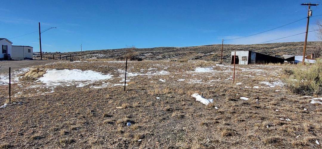 2112 3rd St - Photo 1