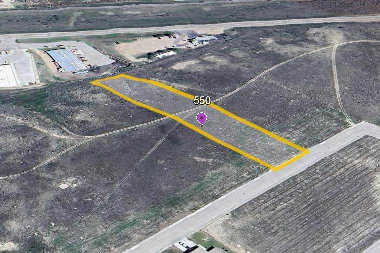 550 Emigrant Drive - Photo 1